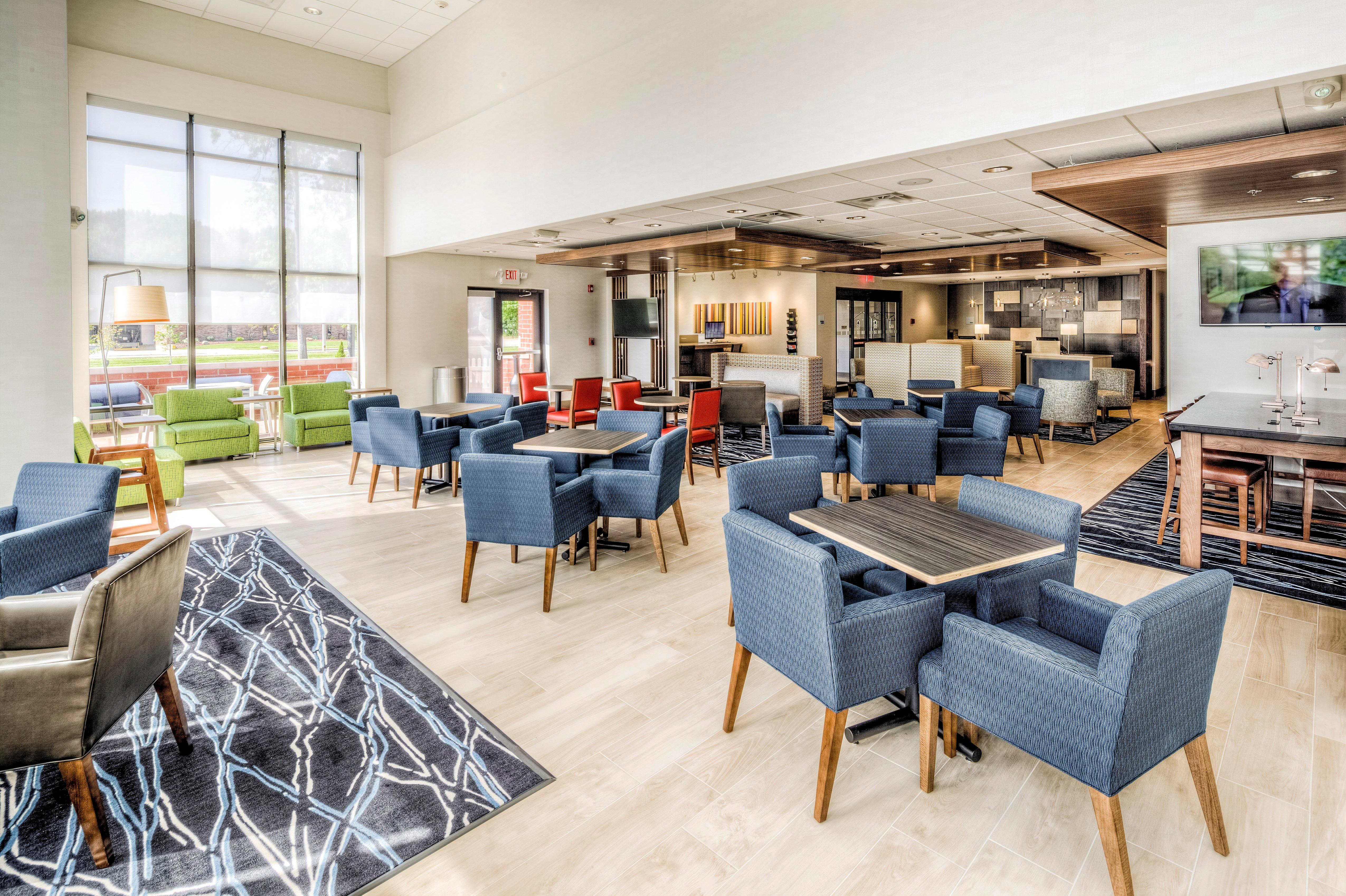 Holiday Inn Express & Suites Cleveland/Westlake By Ihg Ngoại thất bức ảnh