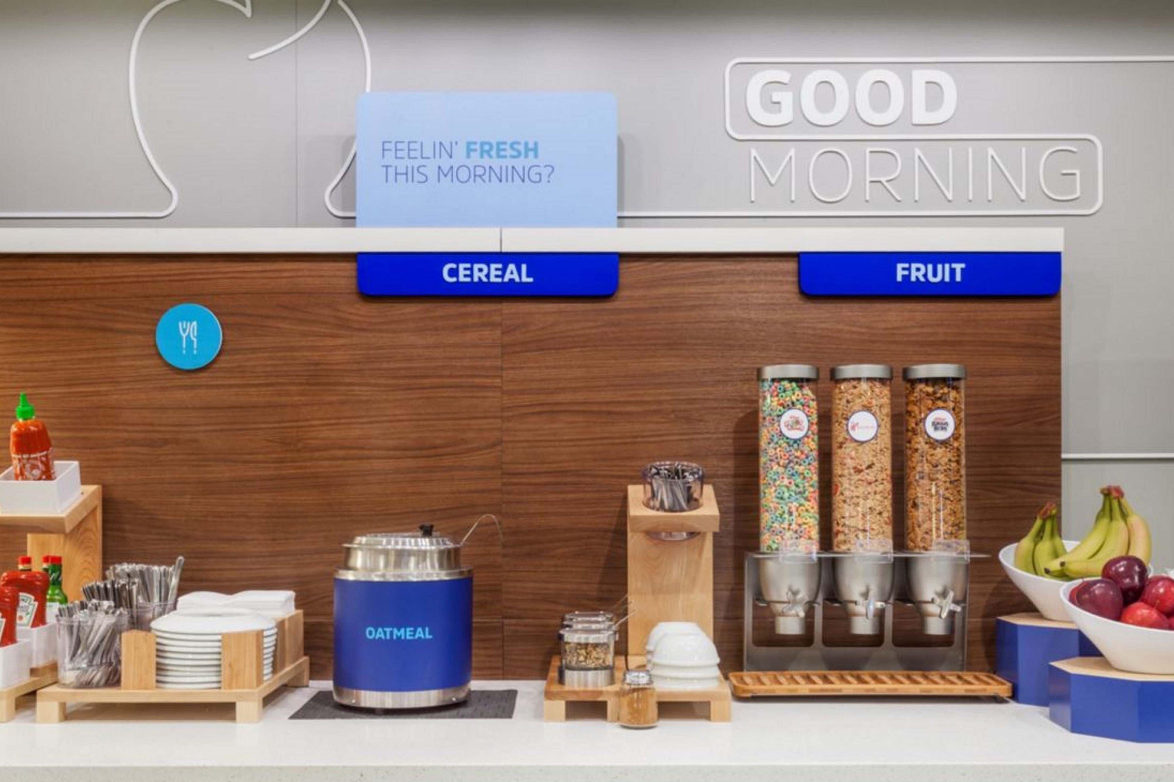 Holiday Inn Express & Suites Cleveland/Westlake By Ihg Ngoại thất bức ảnh