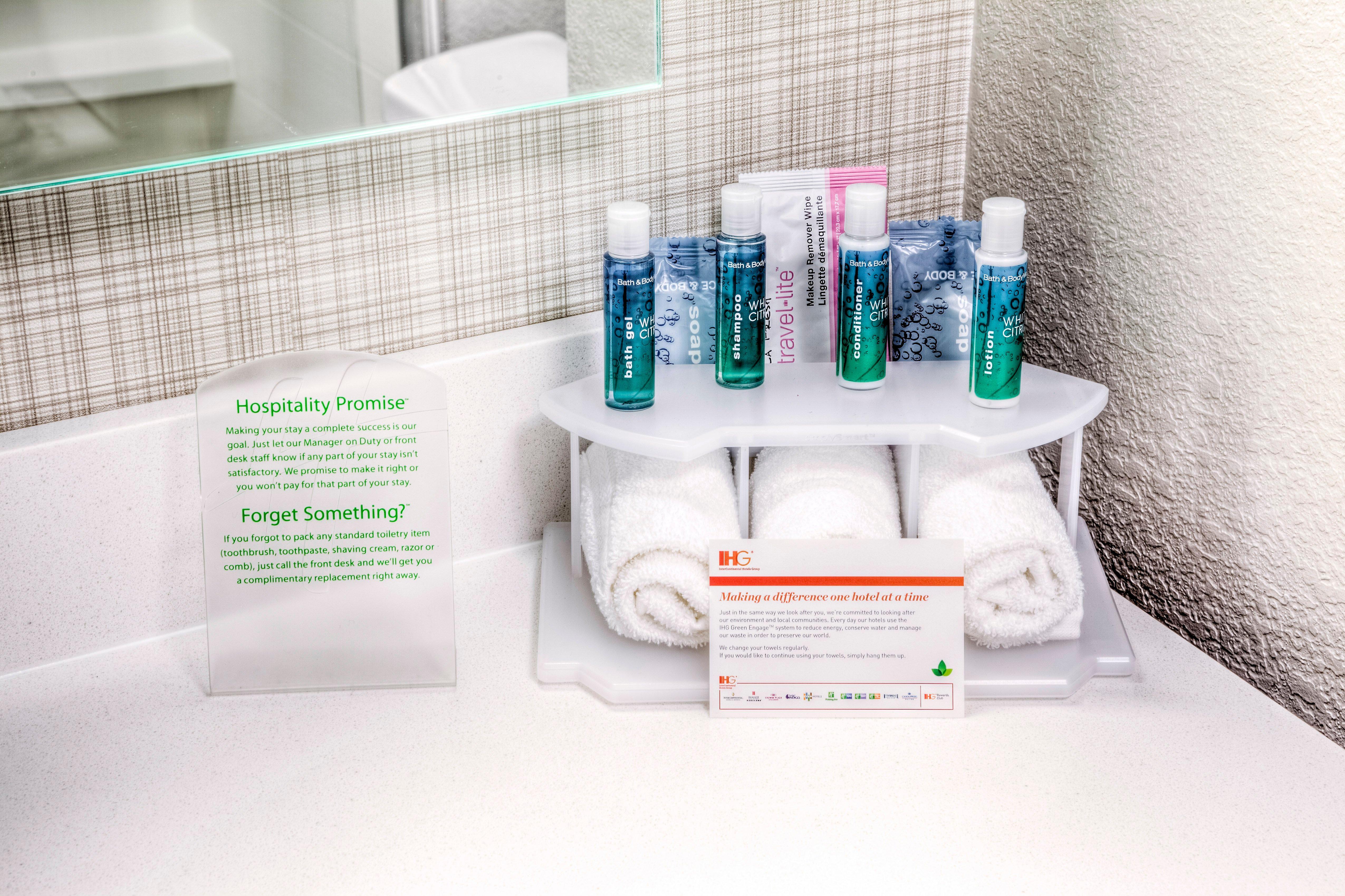 Holiday Inn Express & Suites Cleveland/Westlake By Ihg Ngoại thất bức ảnh