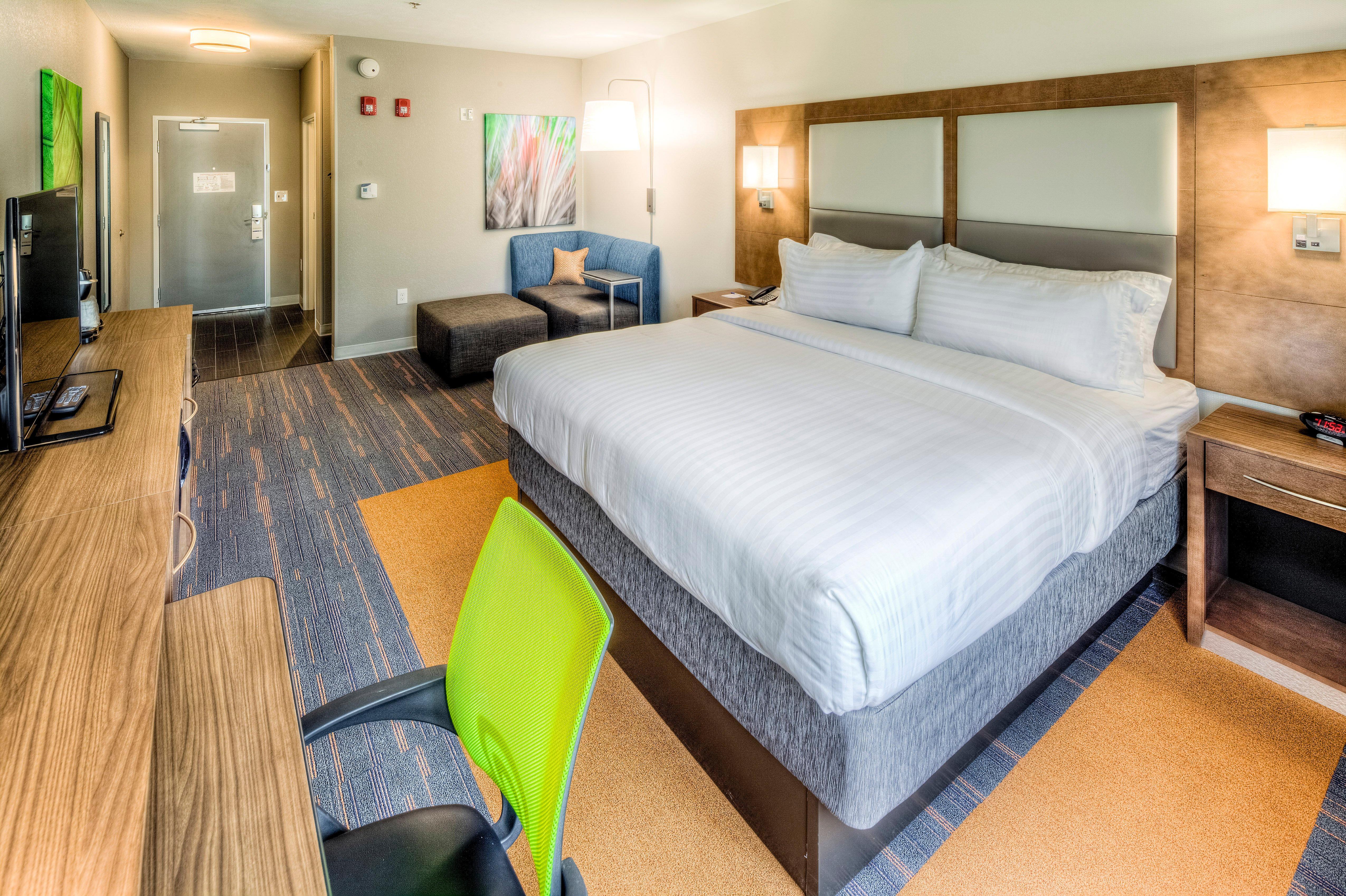 Holiday Inn Express & Suites Cleveland/Westlake By Ihg Ngoại thất bức ảnh