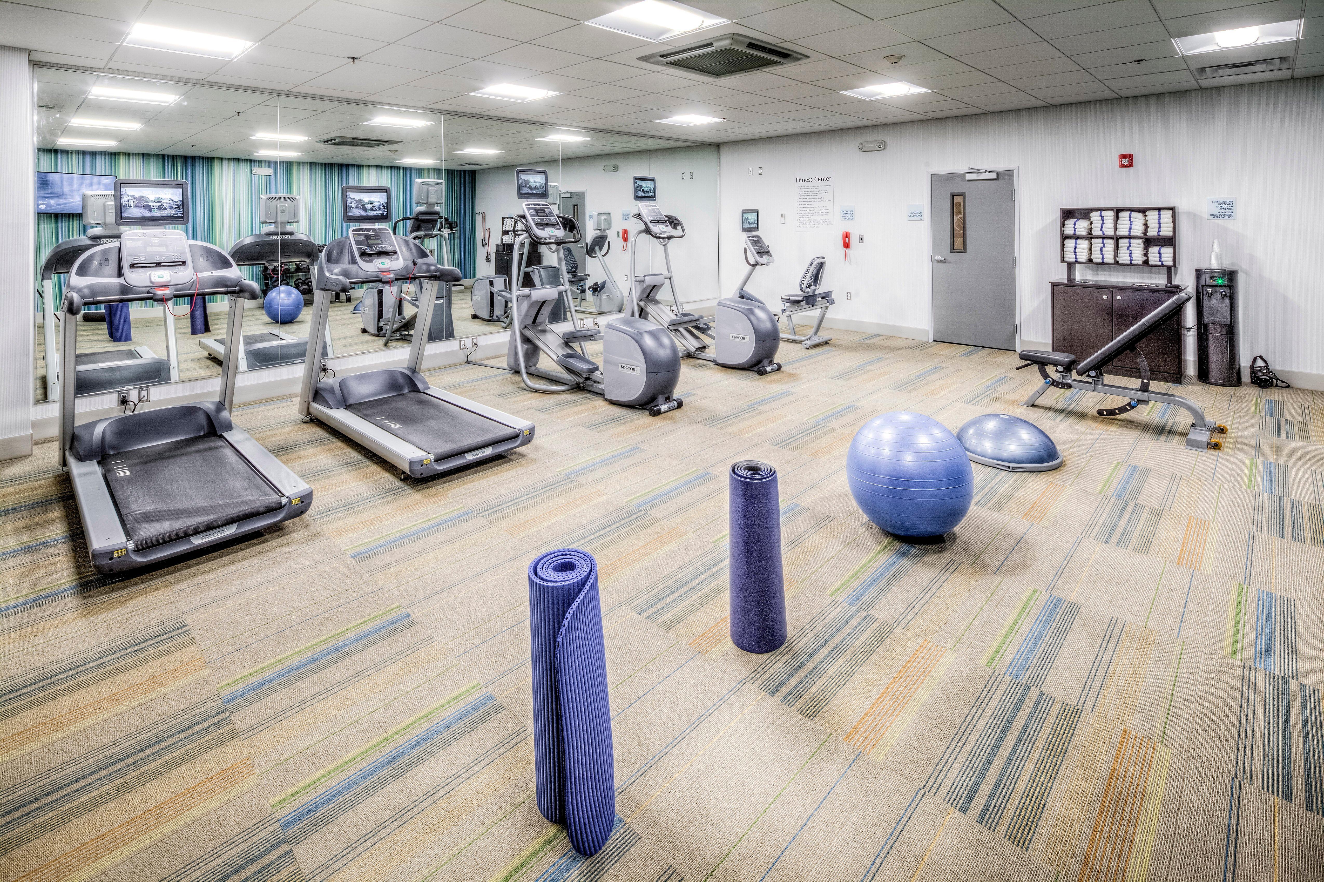Holiday Inn Express & Suites Cleveland/Westlake By Ihg Ngoại thất bức ảnh
