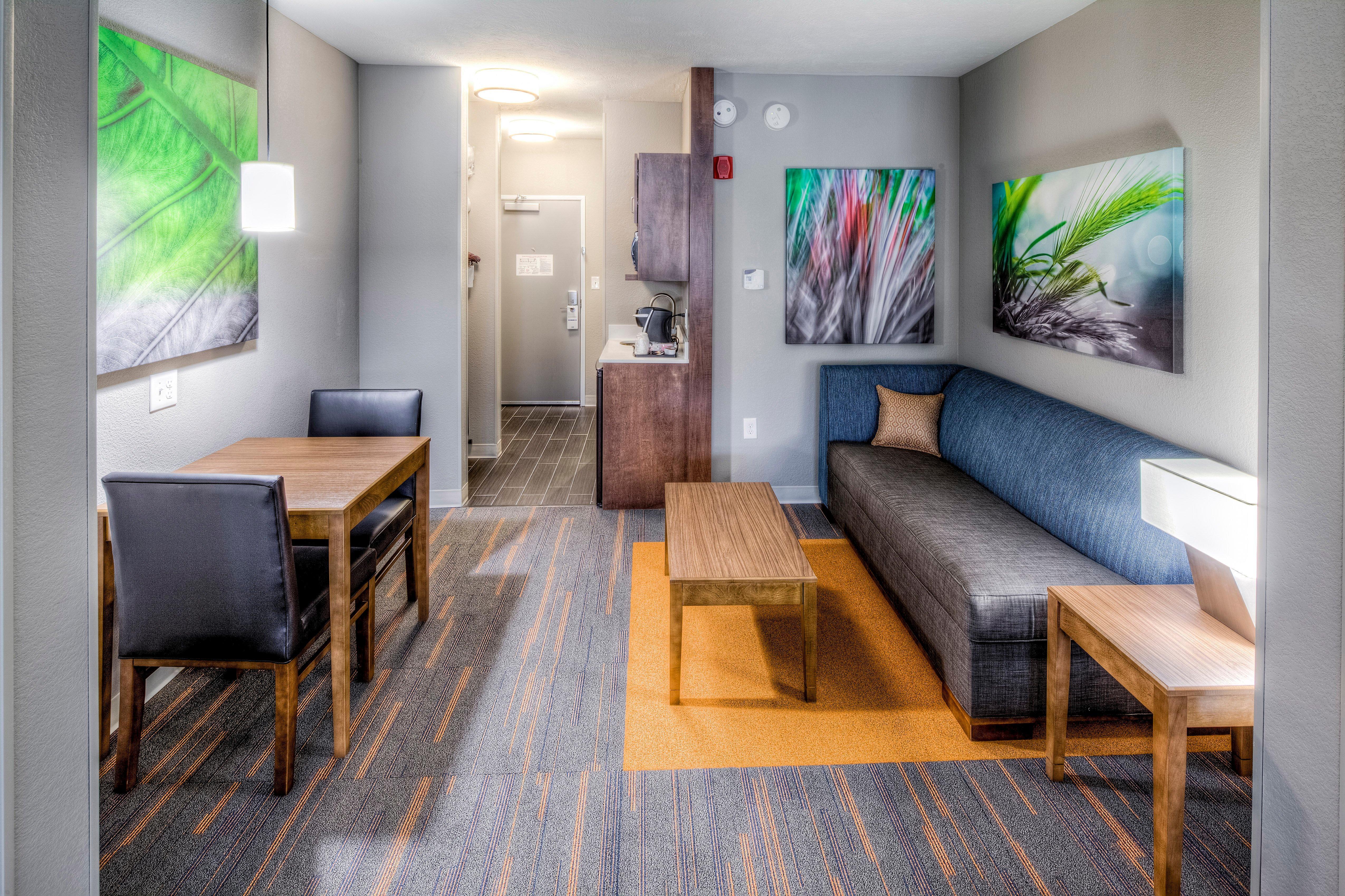 Holiday Inn Express & Suites Cleveland/Westlake By Ihg Ngoại thất bức ảnh