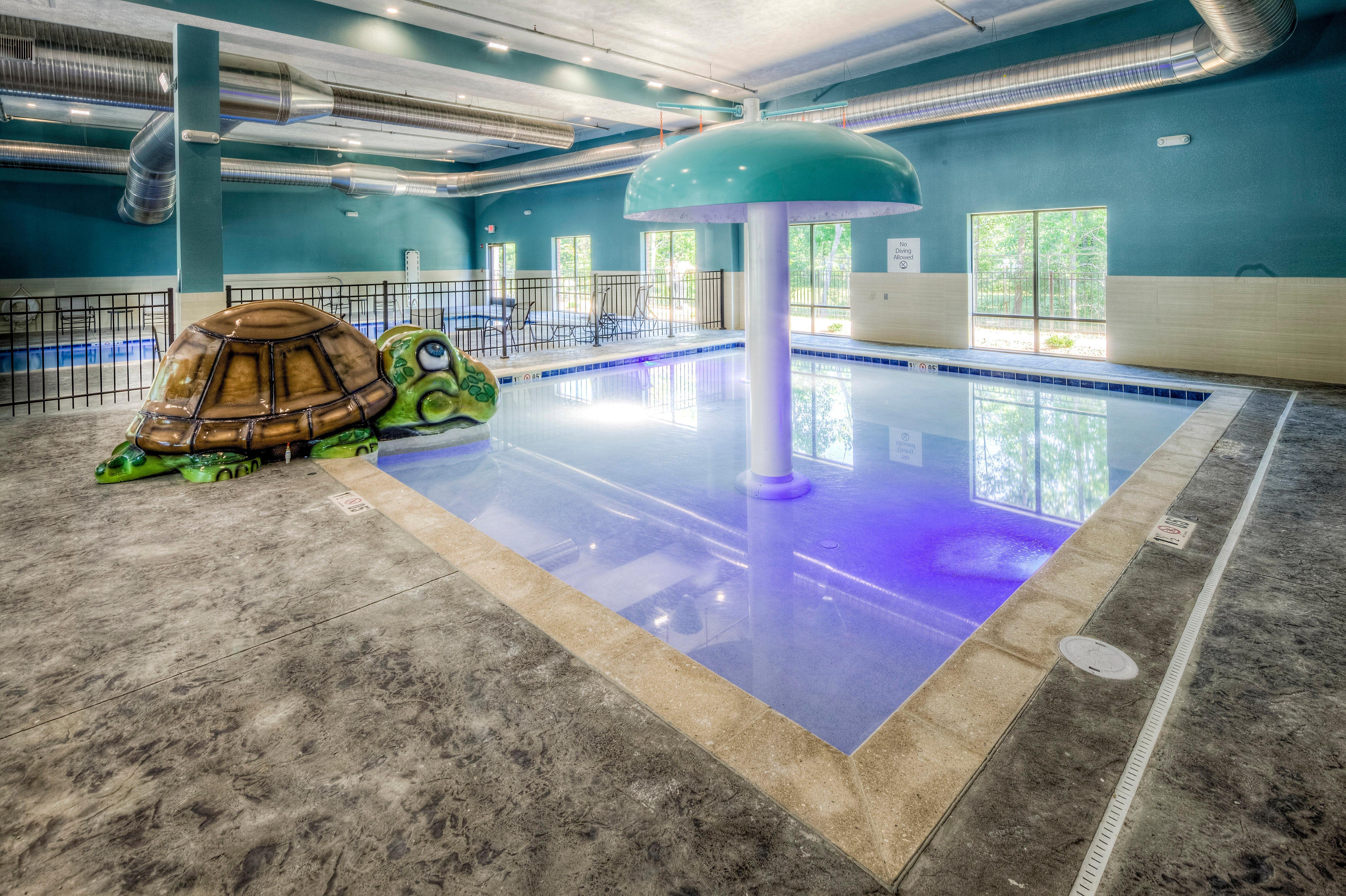Holiday Inn Express & Suites Cleveland/Westlake By Ihg Ngoại thất bức ảnh